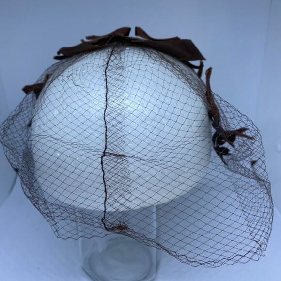 Vintage Brown Tulle Head Piece with Velvet Leaf - Picture 3 of 7